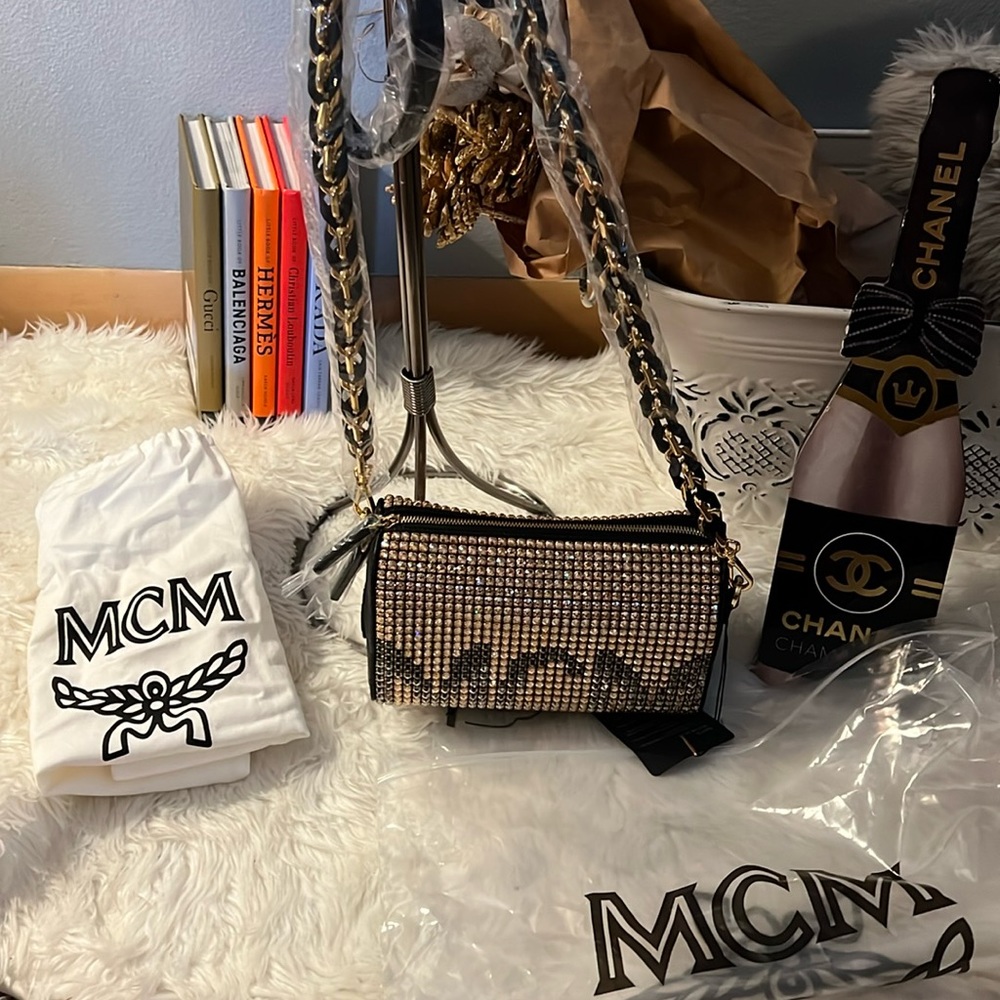 MCM BOSTON BAG IN CRYSTAL VISETOS IN BROWN